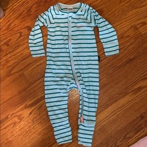 NWOT Wondersuit sz. 6-12 months